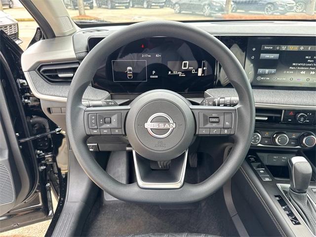 new 2025 Nissan Kicks car, priced at $27,100