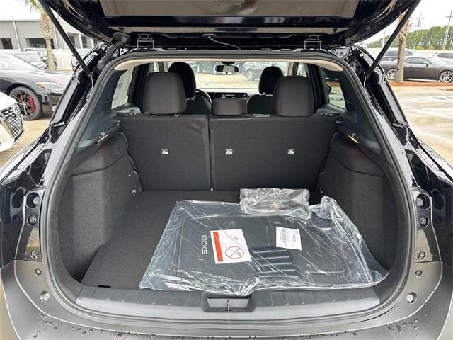 new 2025 Nissan Kicks car, priced at $27,100
