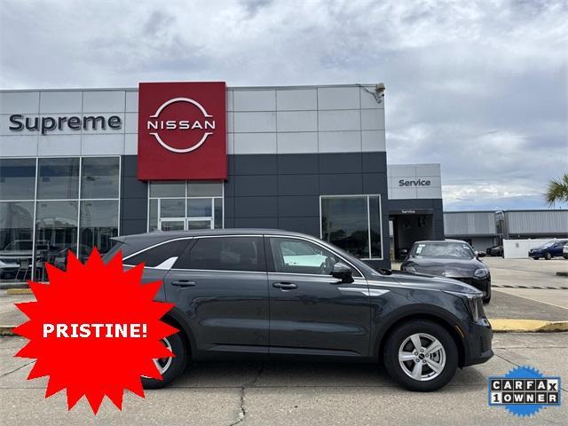 used 2024 Kia Sorento car, priced at $28,800