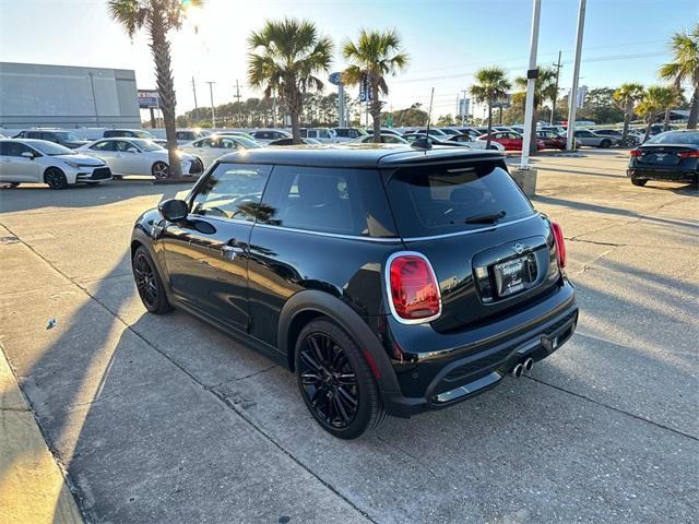 used 2022 MINI Hardtop car, priced at $26,500