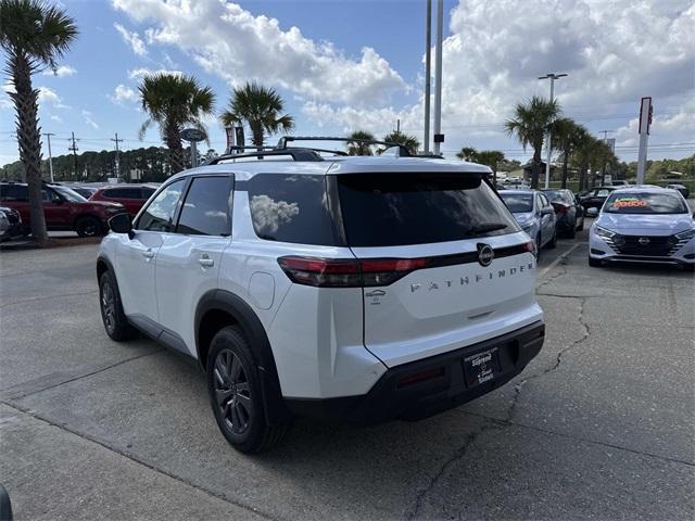 new 2025 Nissan Pathfinder car, priced at $37,500