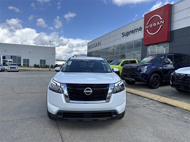 new 2025 Nissan Pathfinder car, priced at $37,500