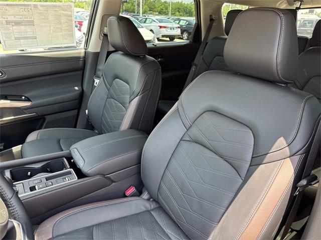 new 2025 Nissan Pathfinder car, priced at $49,200