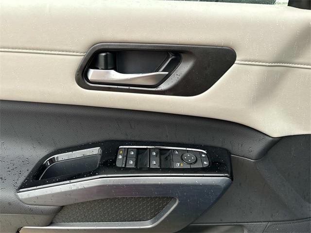 new 2025 Nissan Pathfinder car, priced at $41,428