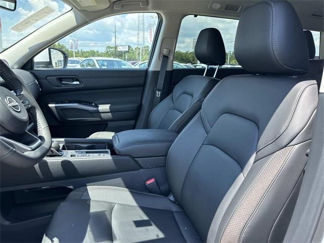 new 2025 Nissan Pathfinder car, priced at $41,900