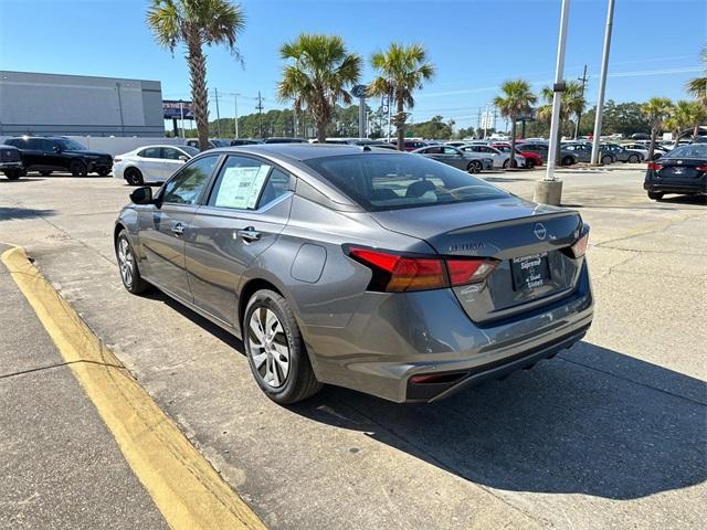 new 2025 Nissan Altima car, priced at $25,800