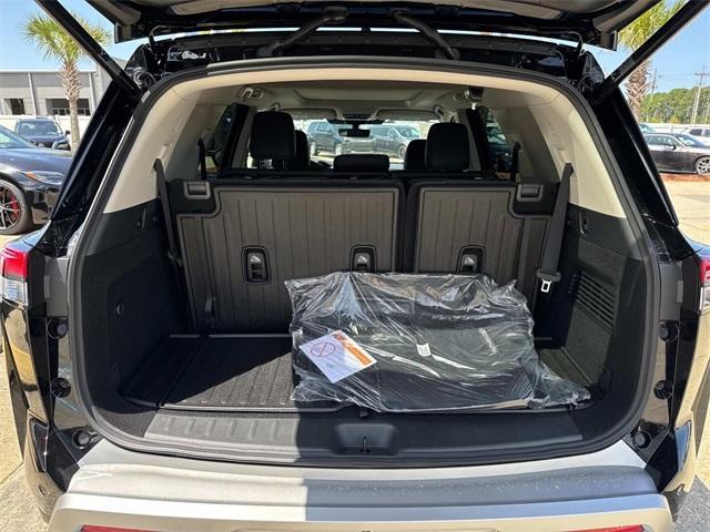 new 2025 Nissan Pathfinder car, priced at $47,700