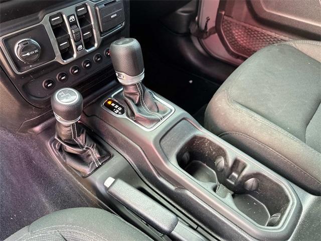 used 2021 Jeep Wrangler Unlimited car, priced at $35,300