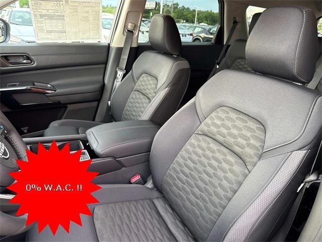 new 2025 Nissan Pathfinder car, priced at $38,900