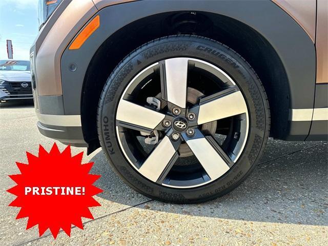 used 2024 Hyundai Santa Fe car, priced at $37,400