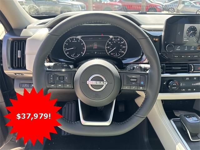 new 2025 Nissan Pathfinder car, priced at $37,979