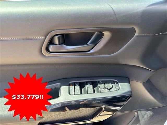 new 2025 Nissan Pathfinder car, priced at $34,585