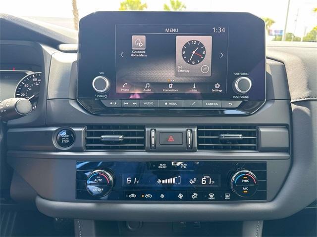 new 2025 Nissan Pathfinder car, priced at $33,700