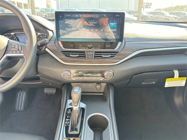 new 2025 Nissan Altima car, priced at $31,390