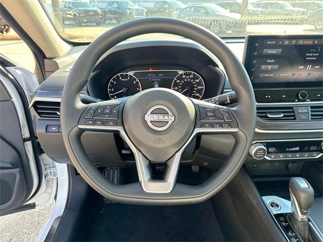 new 2025 Nissan Altima car, priced at $31,390