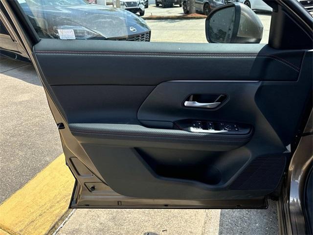 new 2025 Nissan Kicks car, priced at $28,602