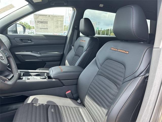 new 2025 Nissan Pathfinder car, priced at $38,400