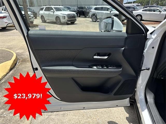 new 2025 Nissan Kicks car, priced at $23,979