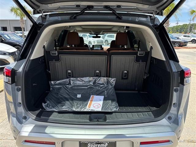 new 2025 Nissan Pathfinder car, priced at $51,700
