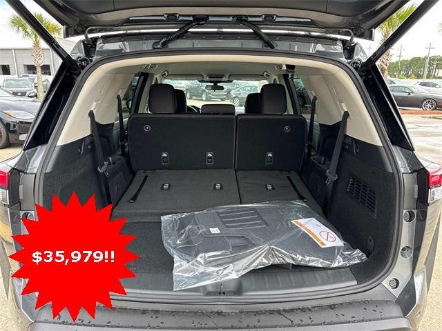 new 2025 Nissan Pathfinder car, priced at $37,722