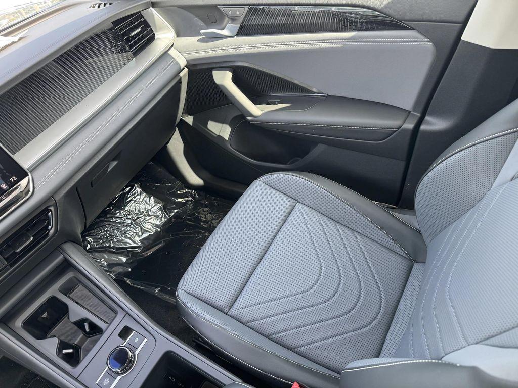 new 2025 Volkswagen Tiguan car, priced at $32,566