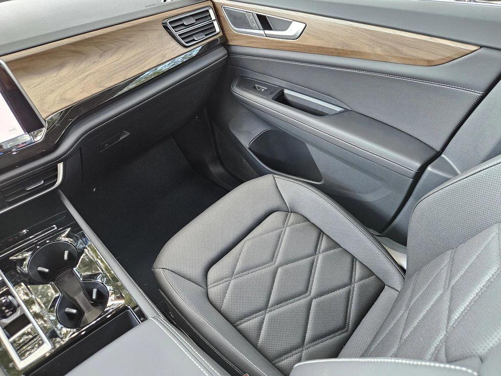 new 2025 Volkswagen Atlas car, priced at $39,691