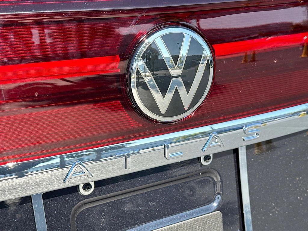 new 2025 Volkswagen Atlas Cross Sport car, priced at $49,369