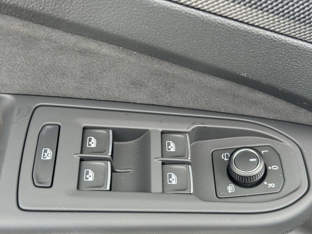 new 2025 Volkswagen Golf GTI car, priced at $33,070