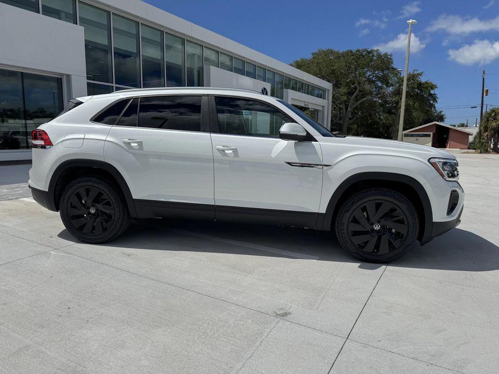 new 2026 Volkswagen Atlas Cross Sport car, priced at $43,170
