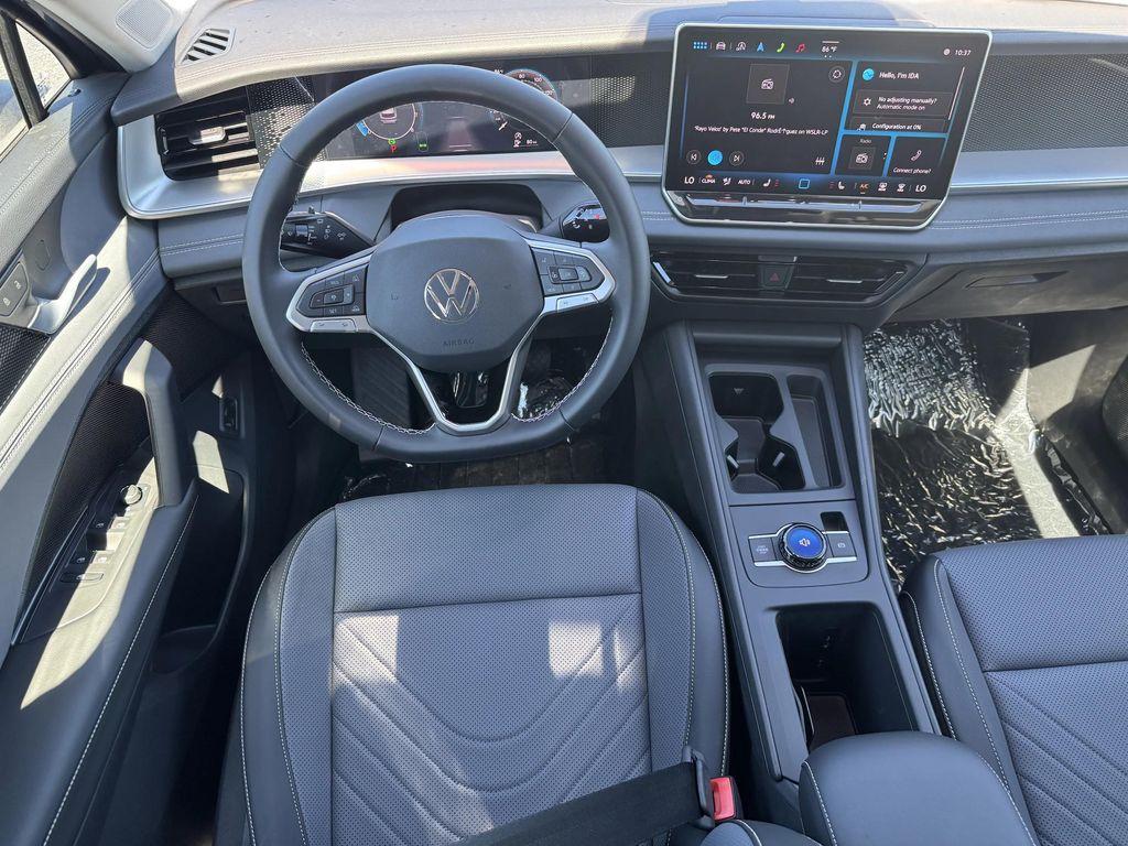 new 2025 Volkswagen Tiguan car, priced at $31,234