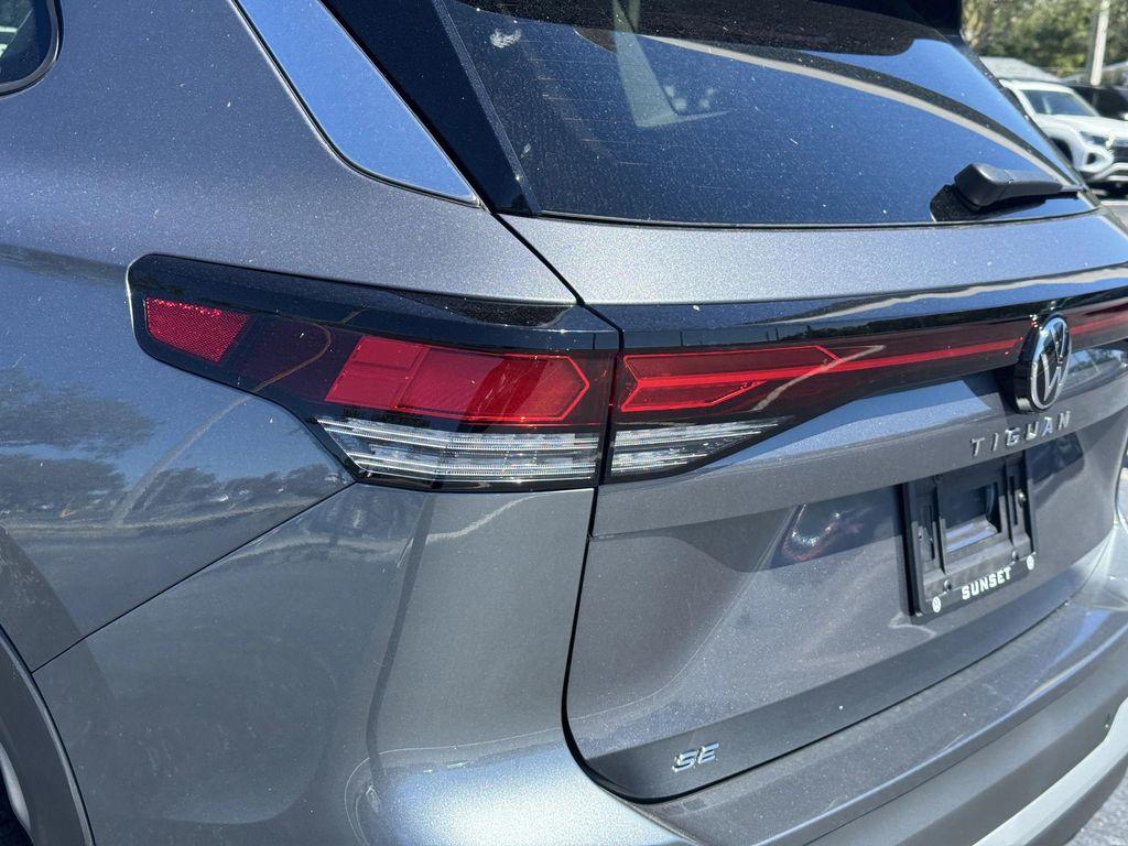 new 2025 Volkswagen Tiguan car, priced at $31,234