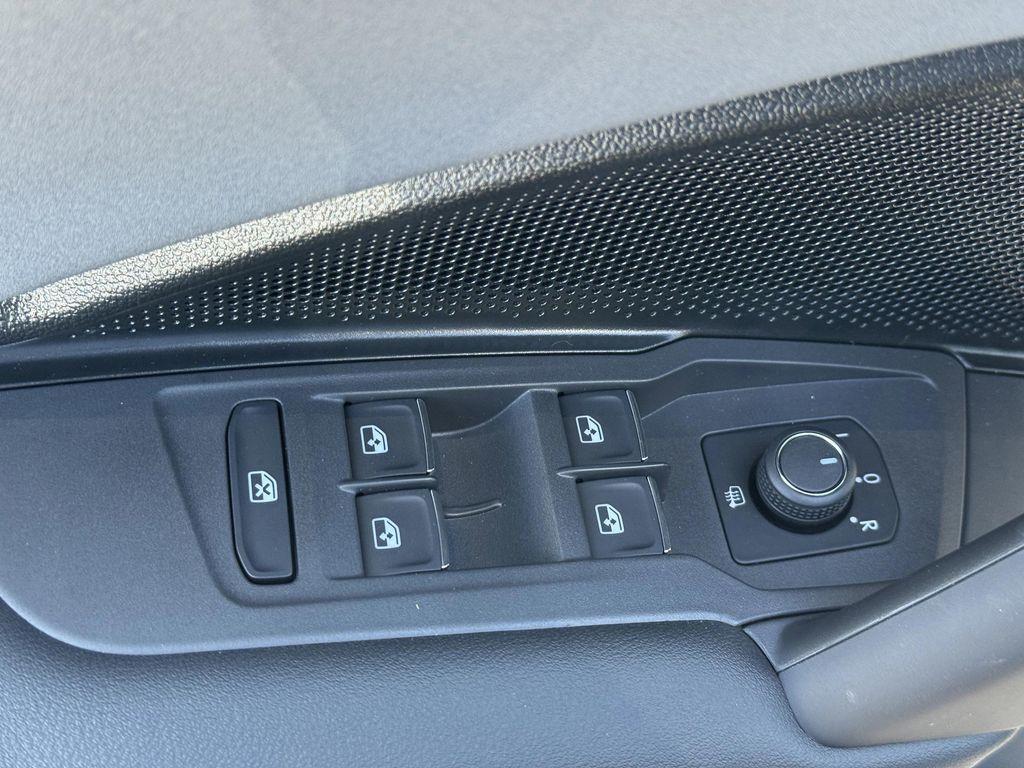 new 2025 Volkswagen Tiguan car, priced at $31,234