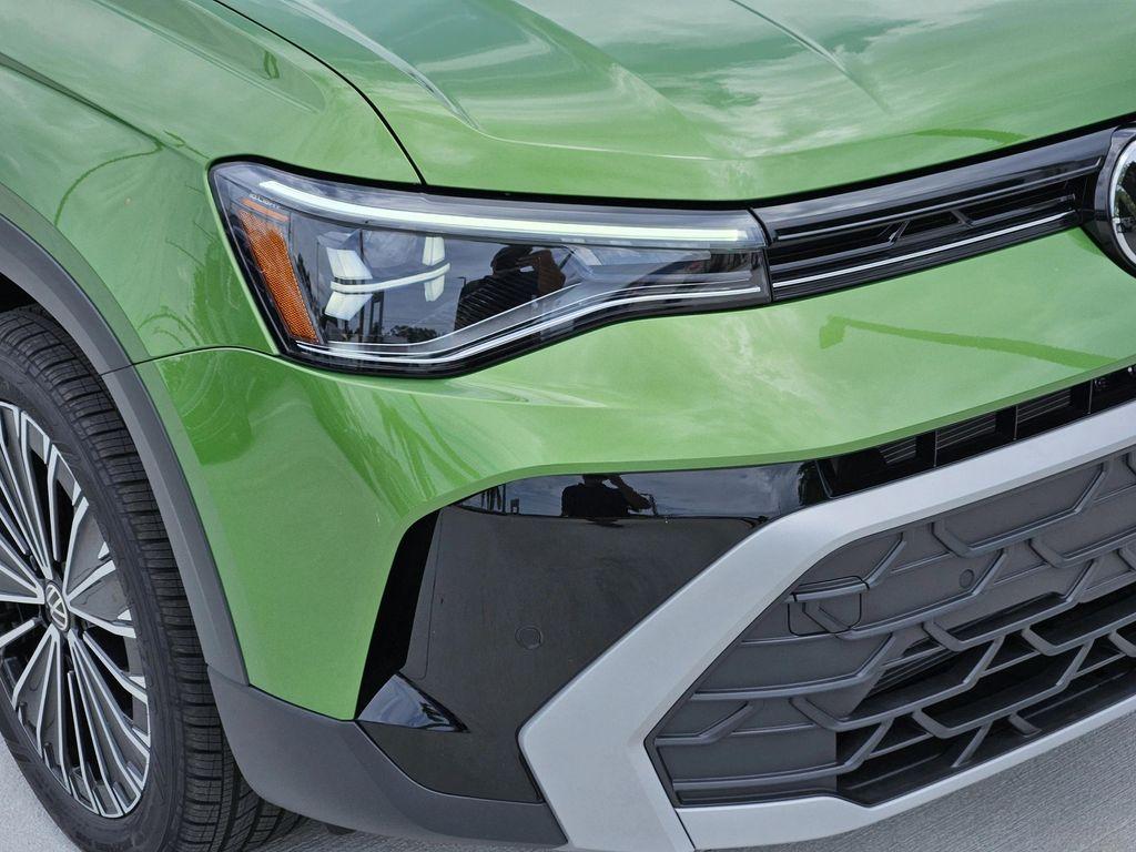 new 2025 Volkswagen Taos car, priced at $27,328