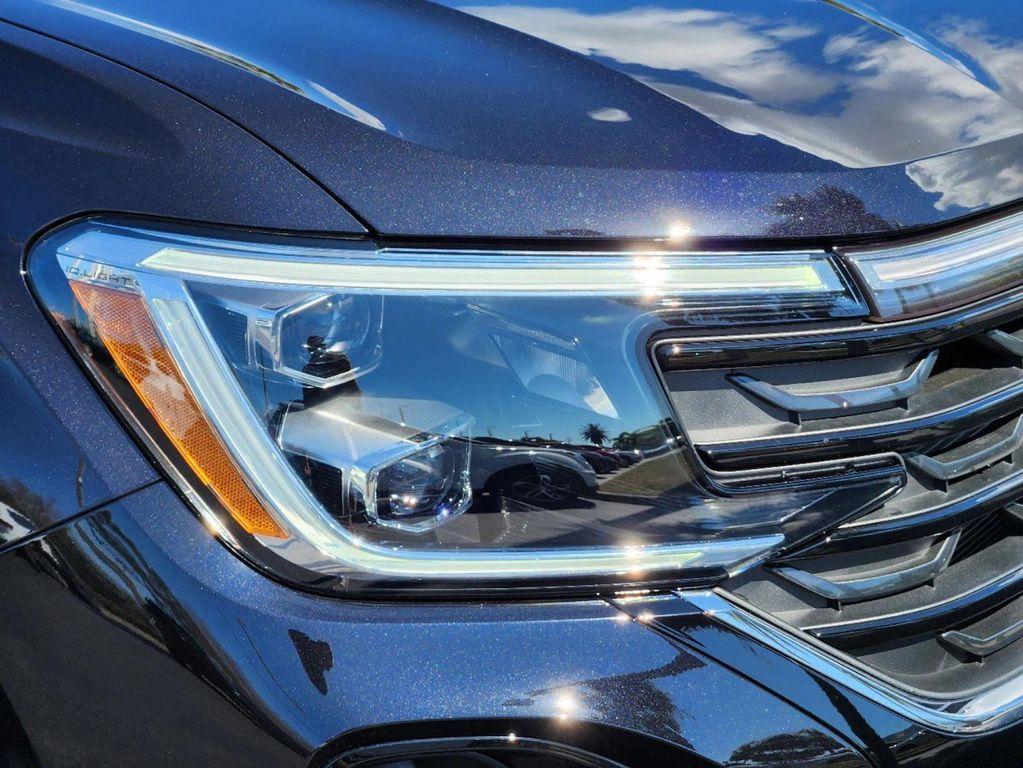 new 2025 Volkswagen Atlas Cross Sport car, priced at $44,385