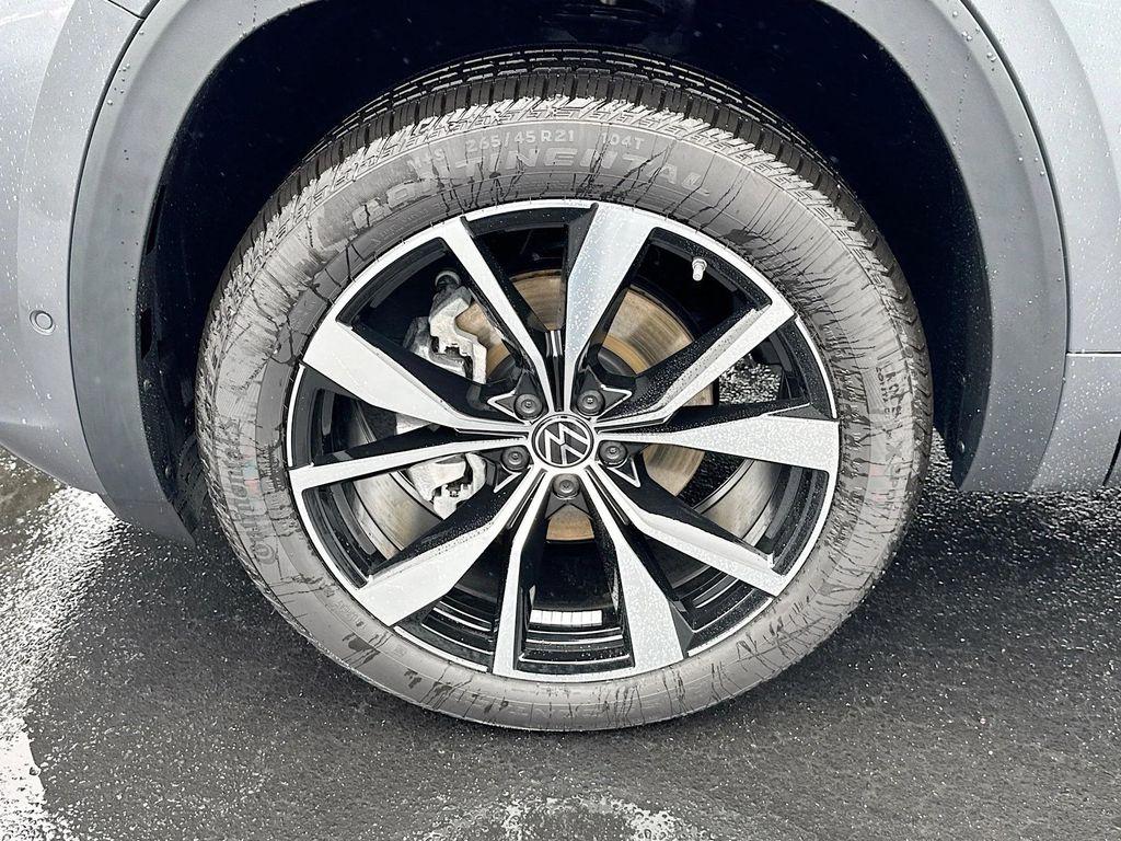 new 2025 Volkswagen Atlas Cross Sport car, priced at $49,224