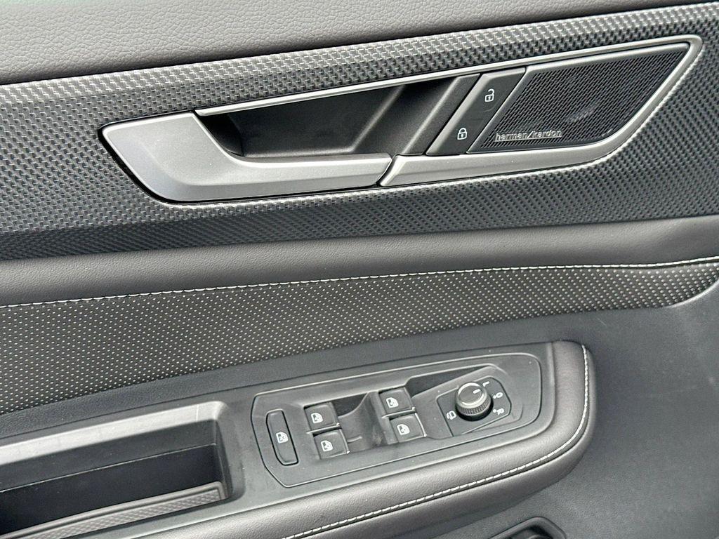 new 2025 Volkswagen Atlas Cross Sport car, priced at $49,224