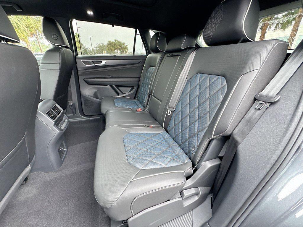 new 2025 Volkswagen Atlas Cross Sport car, priced at $49,224