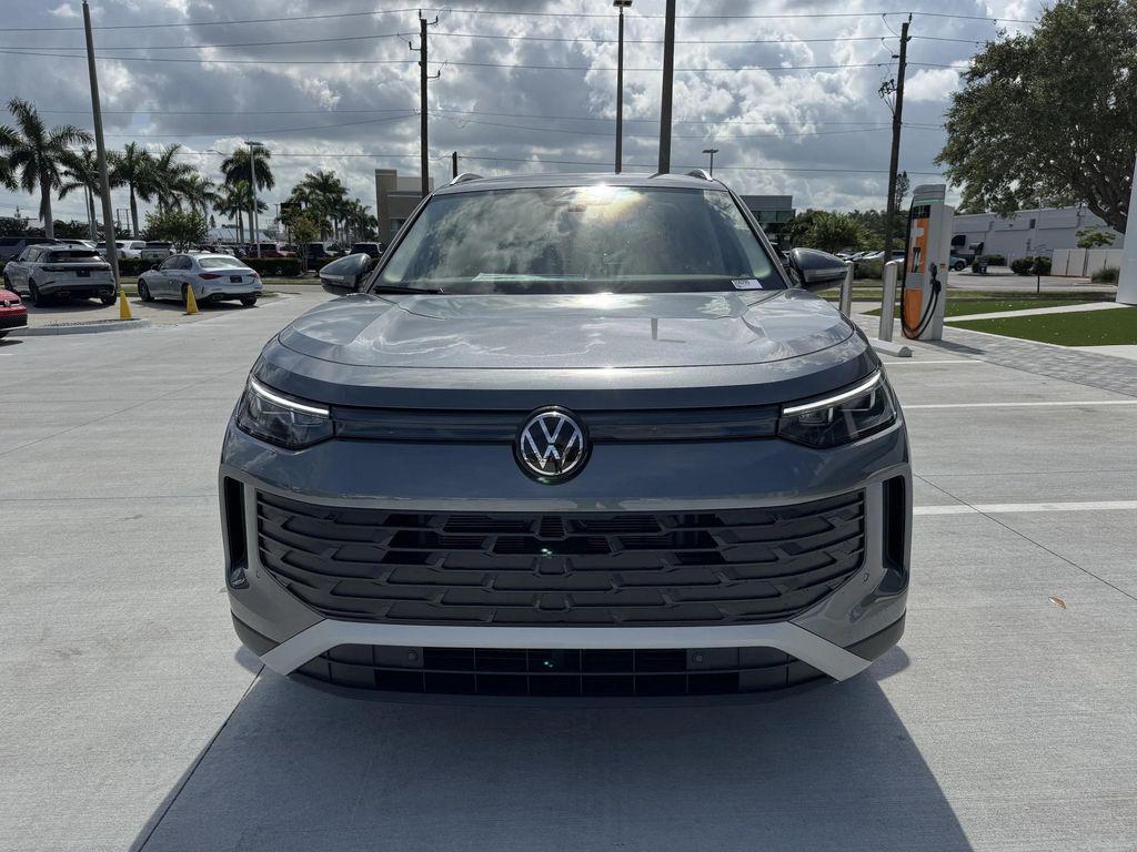 new 2025 Volkswagen Tiguan car, priced at $31,734