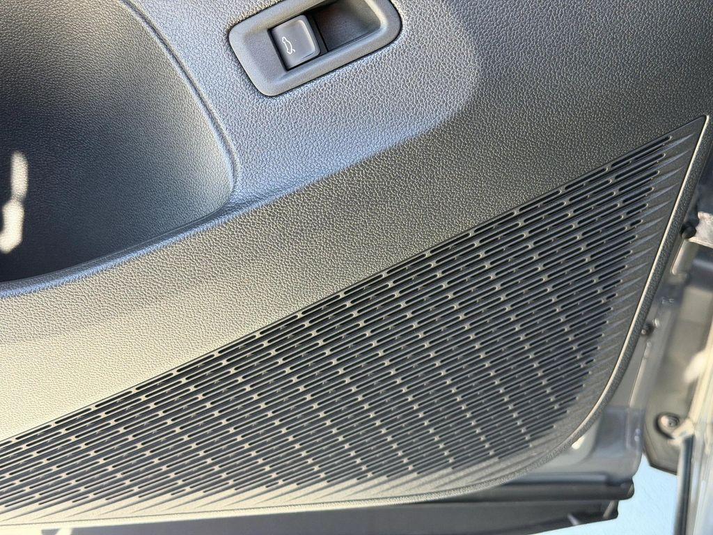 new 2026 Volkswagen Atlas car, priced at $44,832