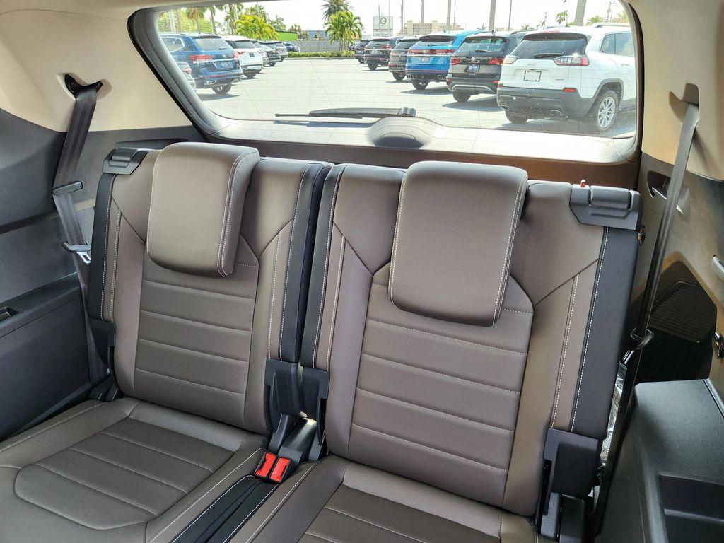 new 2025 Volkswagen Atlas car, priced at $44,506