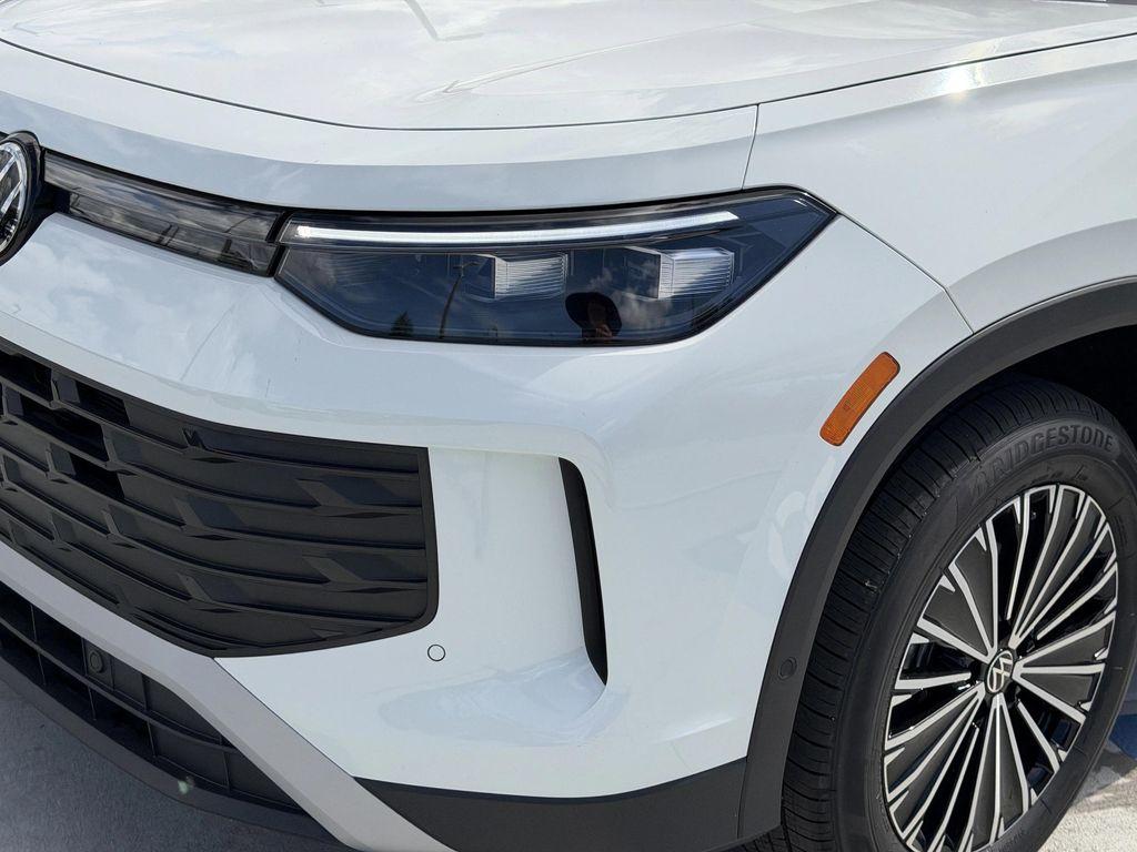 new 2025 Volkswagen Tiguan car, priced at $29,204