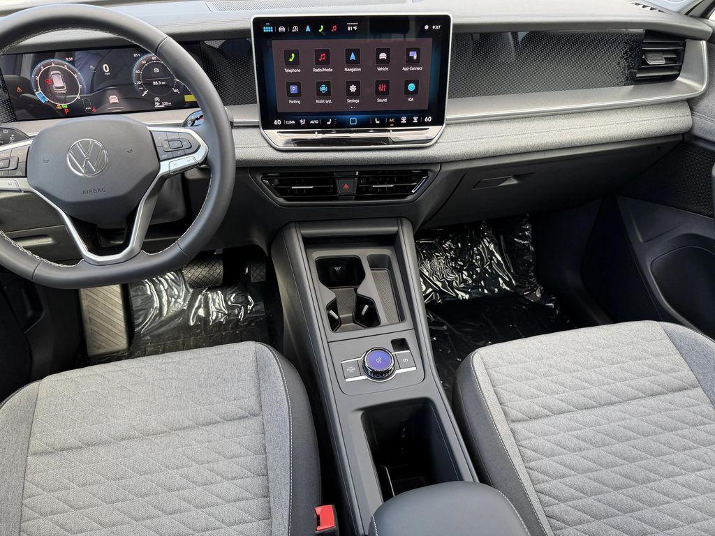 new 2025 Volkswagen Tiguan car, priced at $29,204