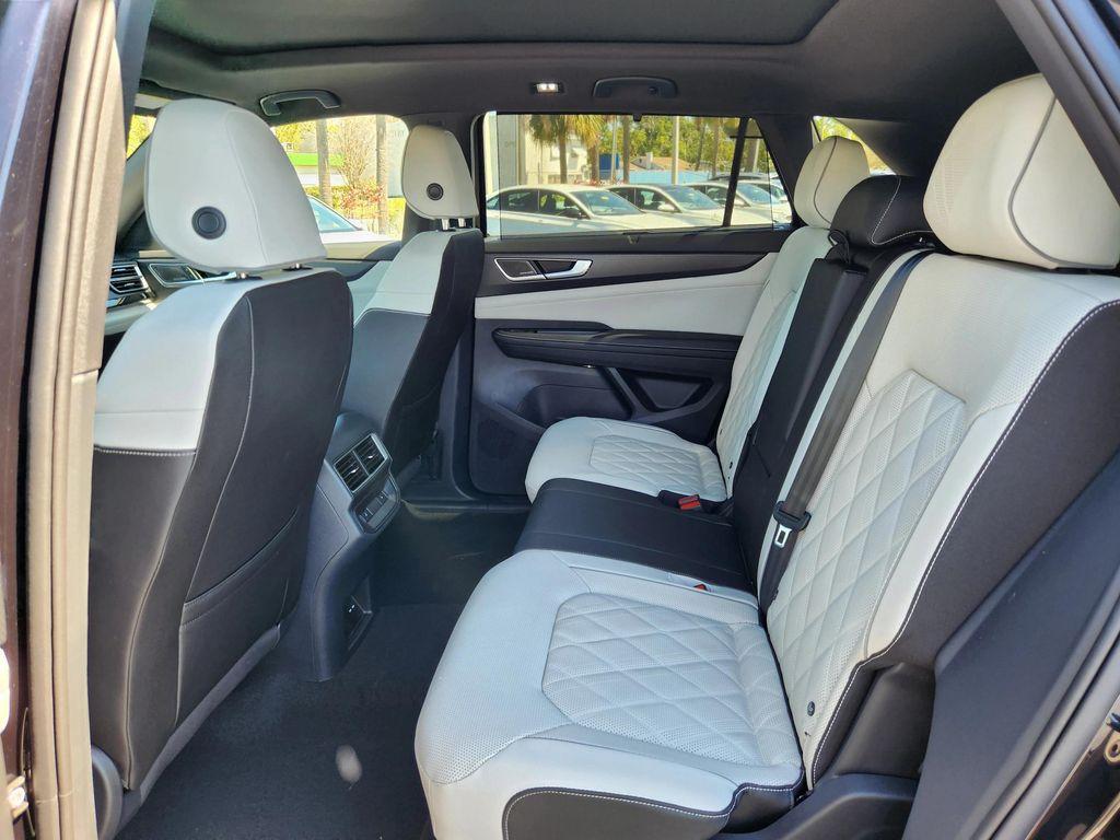 new 2025 Volkswagen Atlas Cross Sport car, priced at $49,397