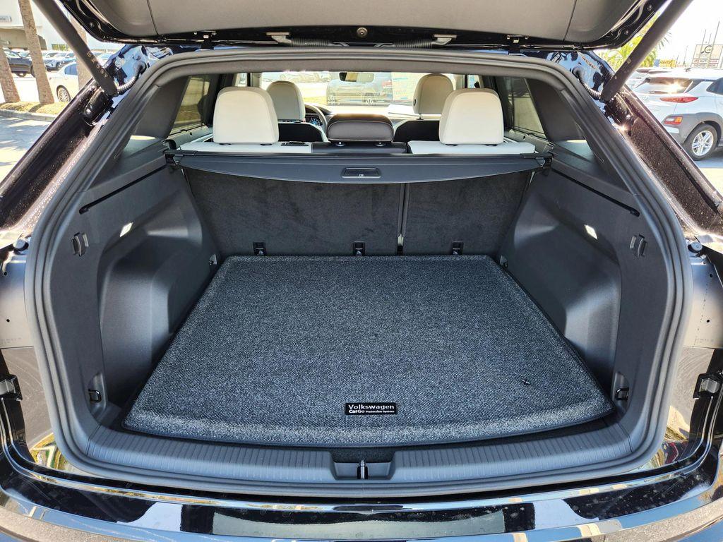 new 2025 Volkswagen Atlas Cross Sport car, priced at $49,397