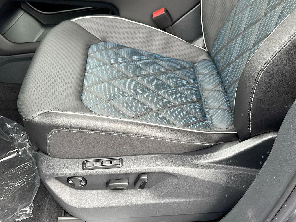 new 2025 Volkswagen Atlas Cross Sport car, priced at $49,224