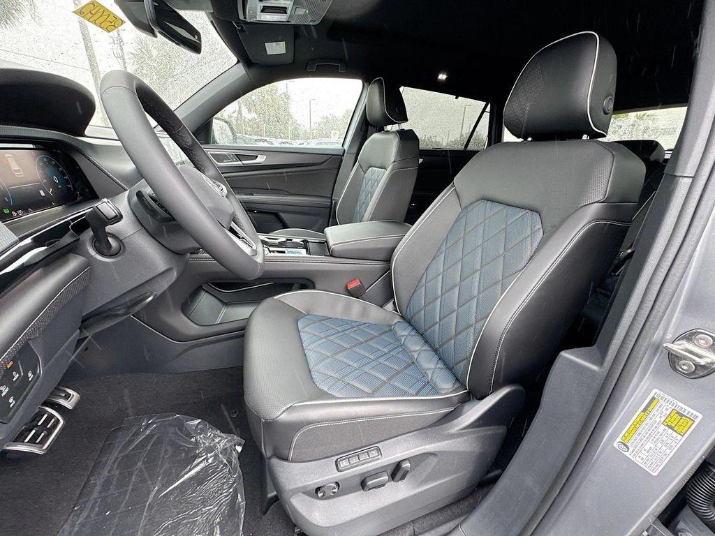 new 2025 Volkswagen Atlas Cross Sport car, priced at $49,224