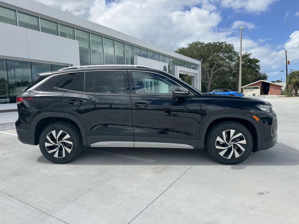 new 2025 Volkswagen Tiguan car, priced at $28,220