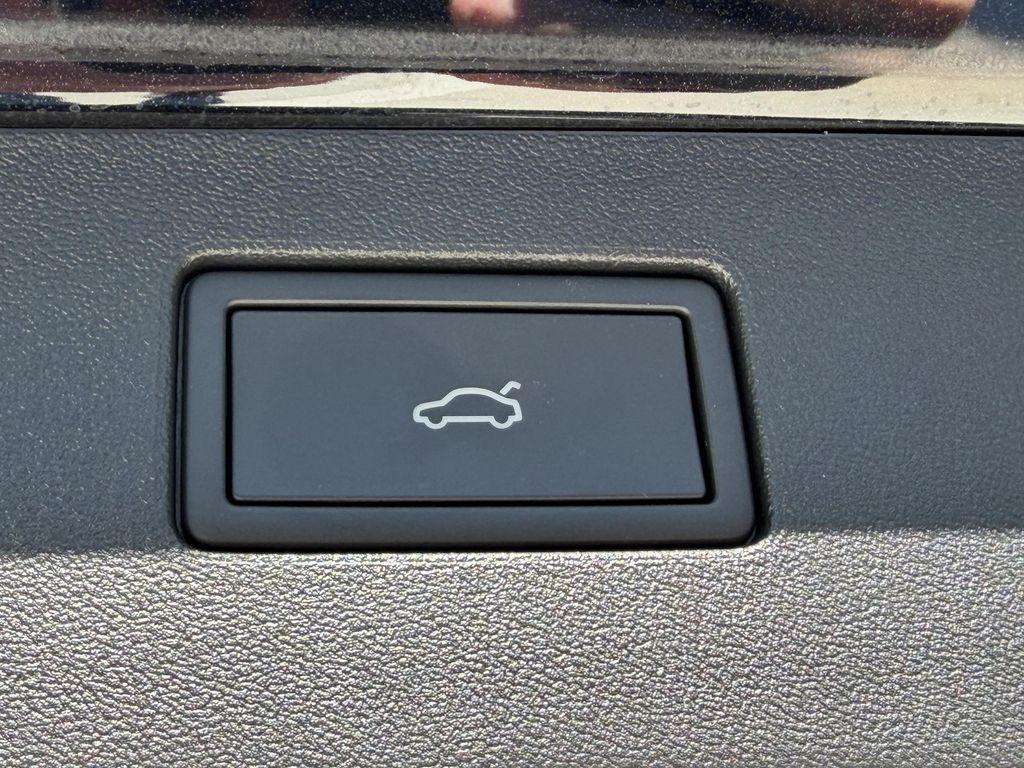 new 2026 Volkswagen Tiguan car, priced at $37,683