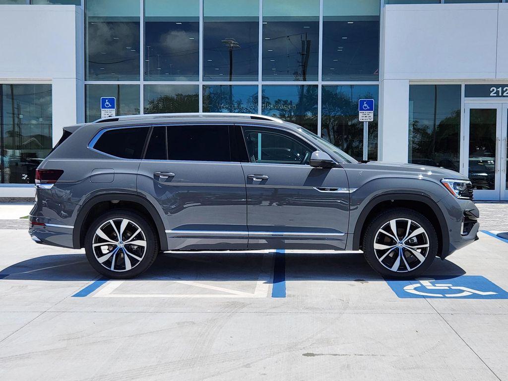 new 2025 Volkswagen Atlas car, priced at $49,810