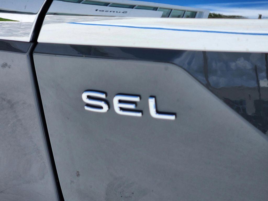 new 2025 Volkswagen Atlas car, priced at $49,810